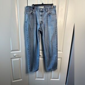 Vintage Y2K Levis 550 Relaxed Mens 36X32 Light Wash 100% Cotton Label
